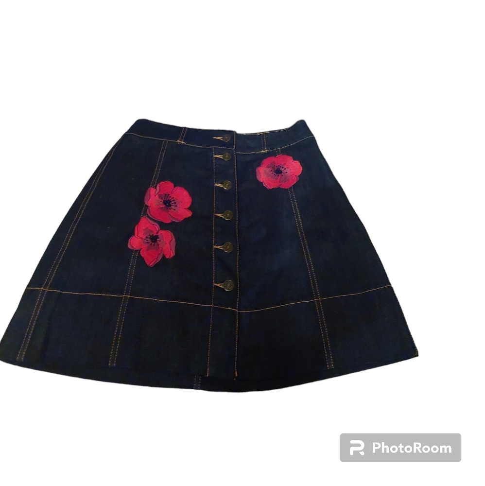 Kate Spade sz 2 broome street embroidered button down front jean skirt EUC